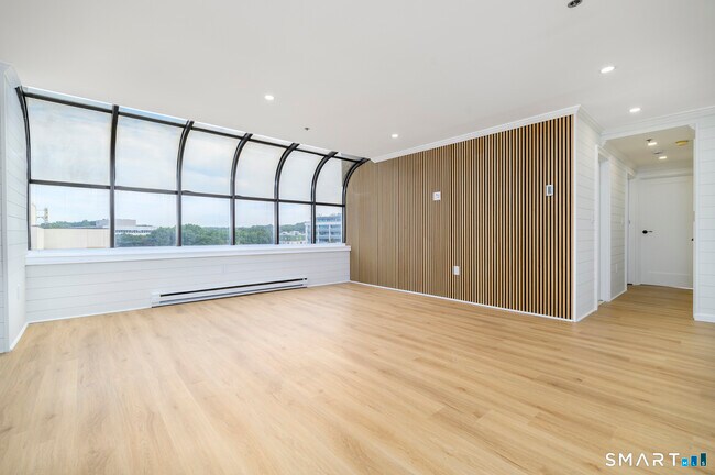 Foto del edificio - 1611 Washington Blvd
