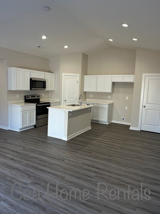 Foto del edificio - 13435 W Haskell Ct