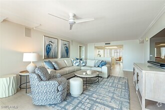 Building Photo - 6849 Grenadier Blvd