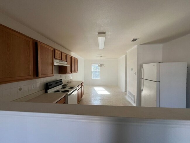 Foto del edificio - 414 Brittney Way