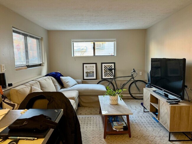 Foto del edificio - 70 Lawrence St