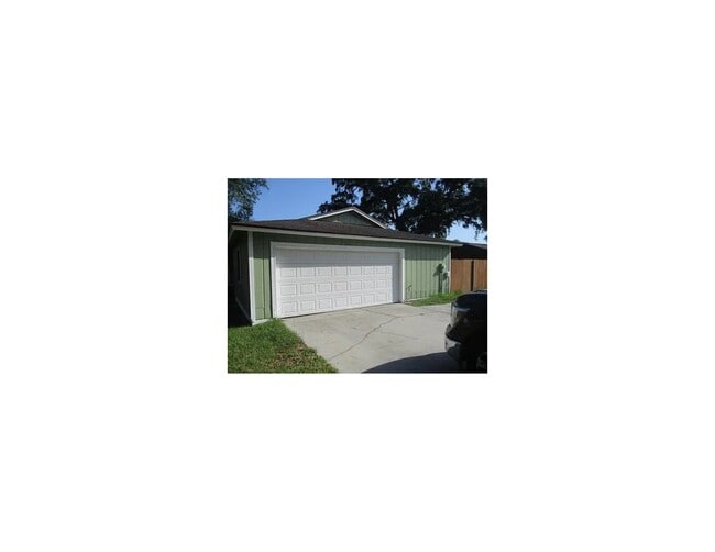 Foto del edificio - 11185 Fairbanks Grant Rd W