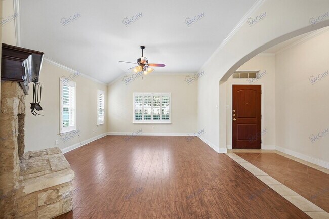 Foto del edificio - 2725 Westglen Dr