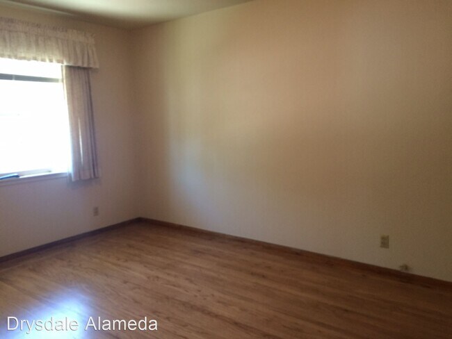 Foto del edificio - 3 br, 2 bath House - 3201 Monte Vista Ave