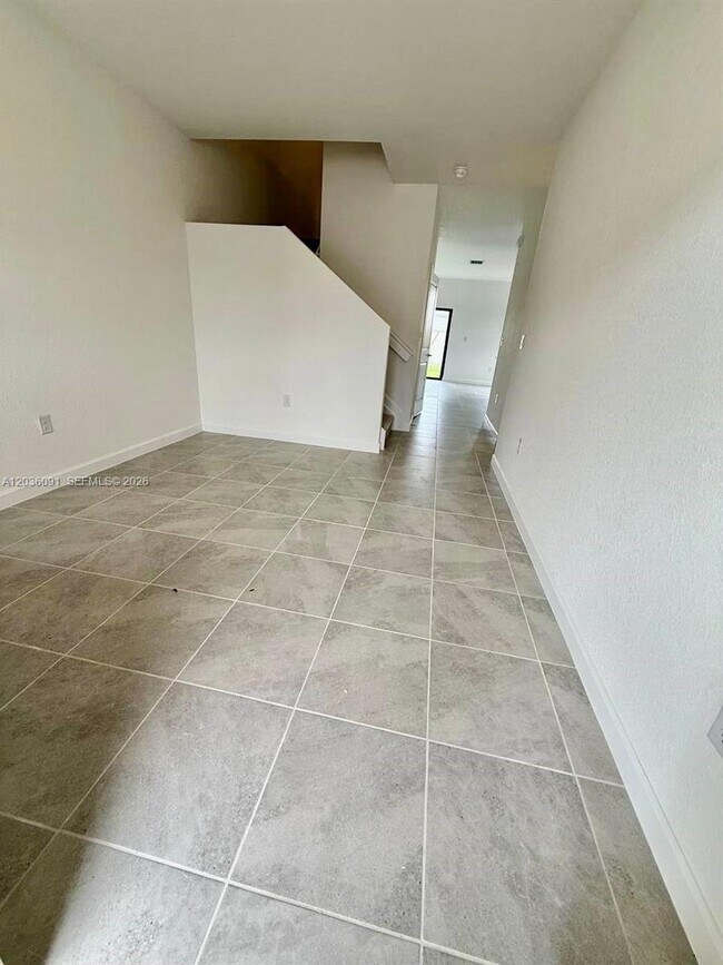 Foto del edificio - 1539 NW 1st St