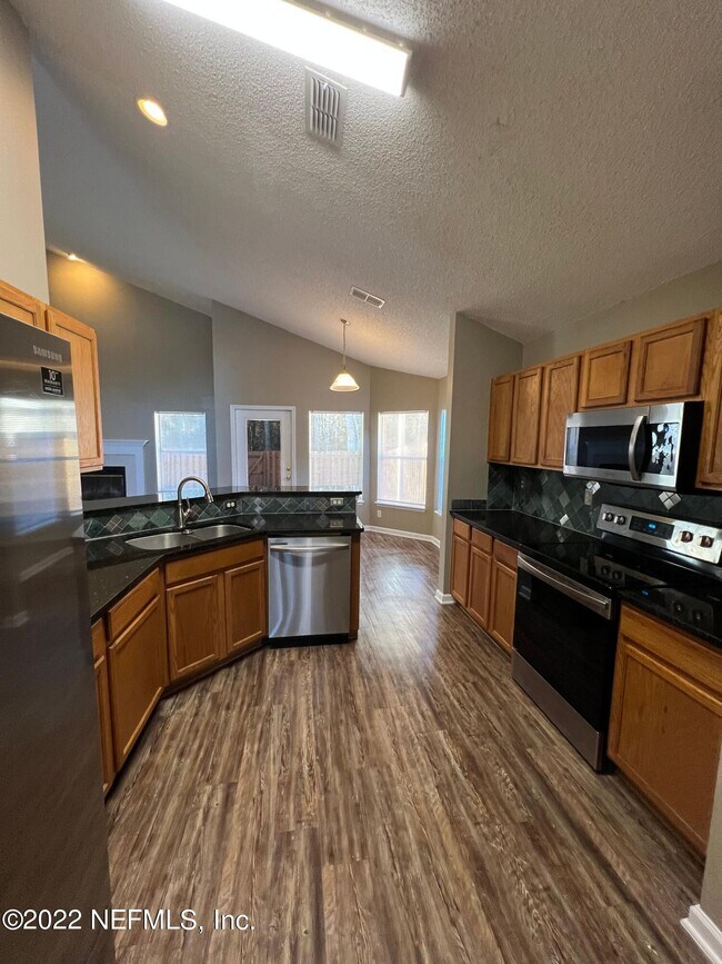 Foto del edificio - 1474 Cedar Grove Terrace