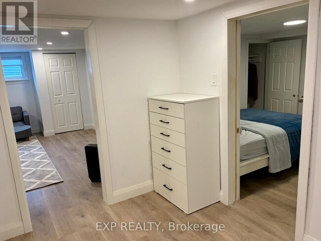 Photo du bâtiment - 126 1/2 MARIER AVENUE