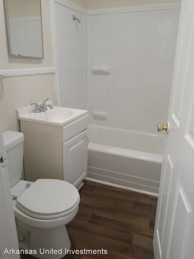 Building Photo - 2 br, 1 bath House - 4321 W 16th St