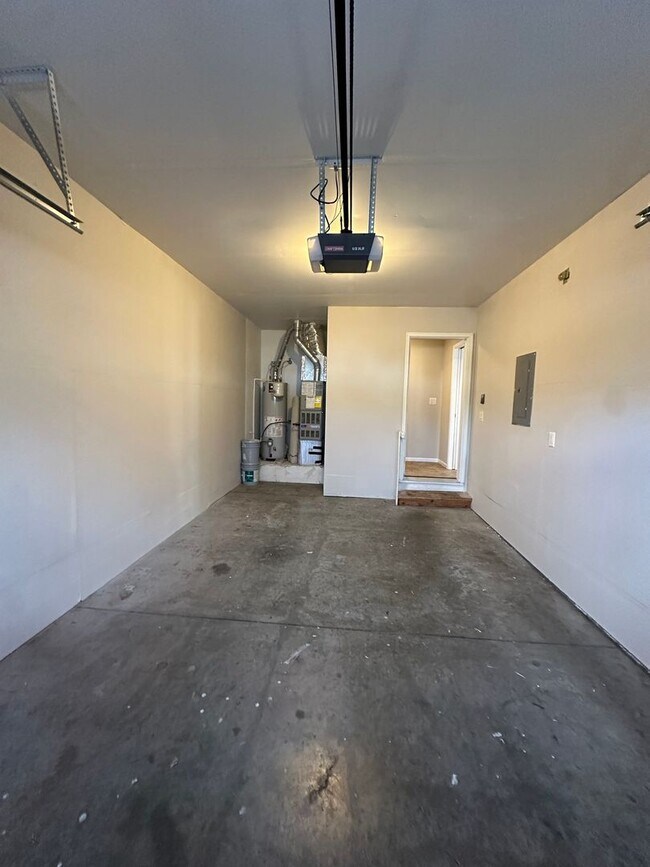 Foto del edificio - 1297 NE Dawson Dr