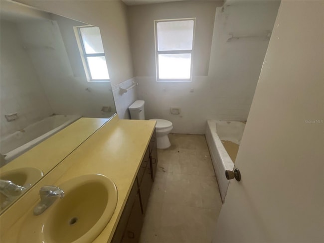 Foto del edificio - 6646 Albemarle Pkwy