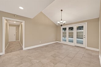 Building Photo - 11923 Briar Forest Dr