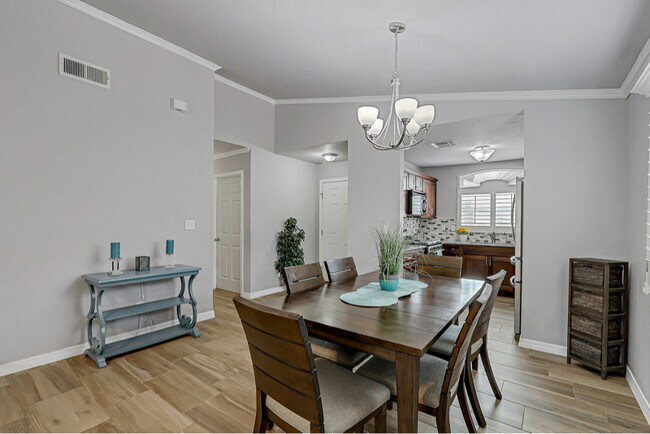 Foto del edificio - 14049 Jason Crandall Dr