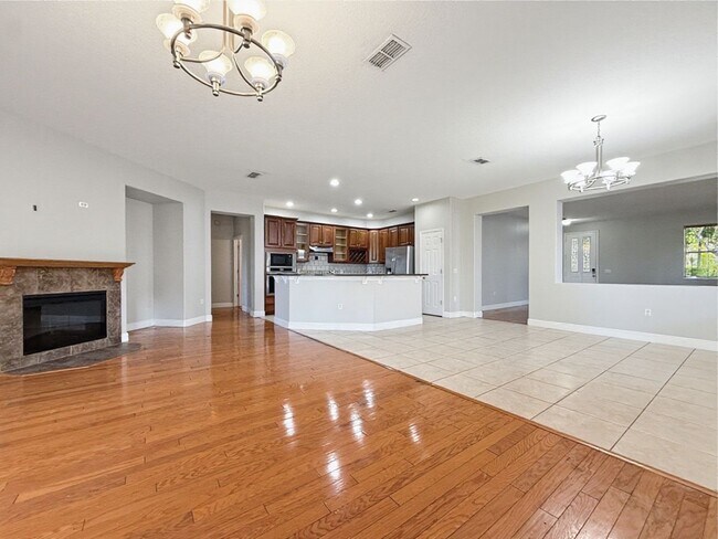 Building Photo - 10250 Malpas Point