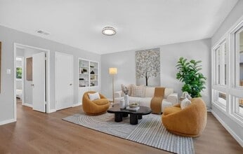 Building Photo - 3001 Los Prados St