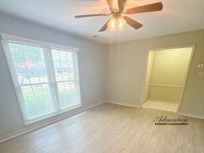Building Photo - 1197 Scarlet Tanager Ln