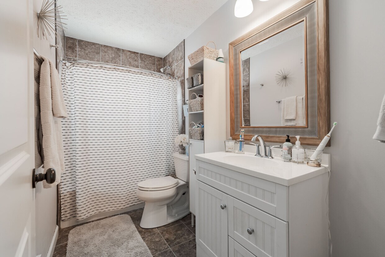 Foto principal - 1003 McGregor St