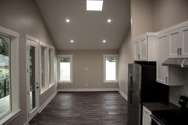 Vaulted Ceilings w Skylights - 4401 SE Henderson St