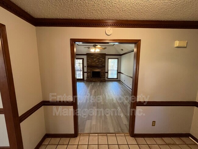 Photo - 5429 Craigmont Dr House