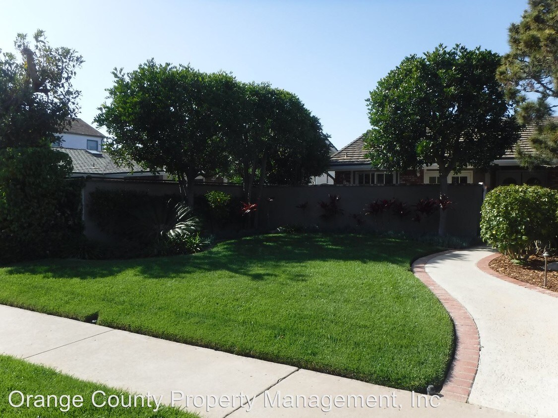 Building Photo - 3 br, 2 bath House - 2951 Catalpa Street