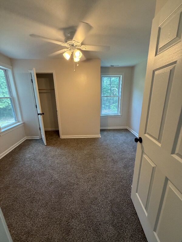 Foto del edificio - 1324 Charleston Ave