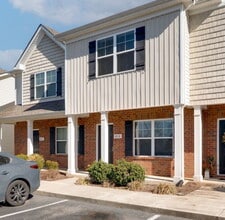 Building Photo - 810 Staten Dr