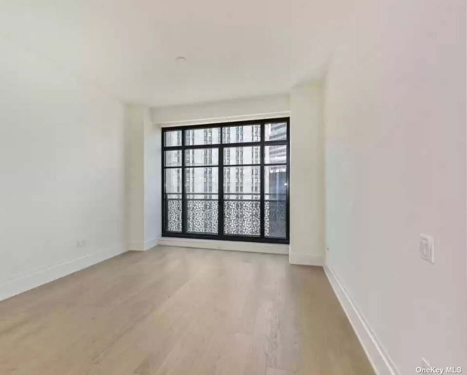 Primary Photo - 25 Park Row