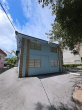 Building Photo - 1152 NW 6th St