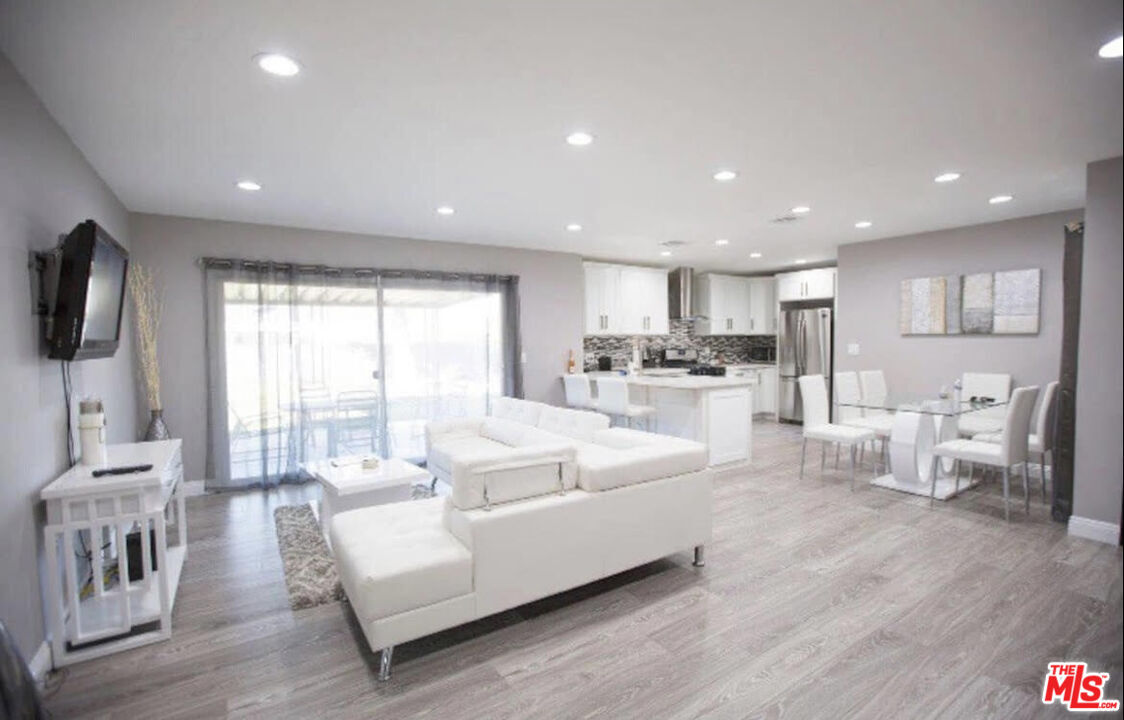 18935 Hart St, Los Angeles, CA 91335 House Rental in Los Angeles, CA