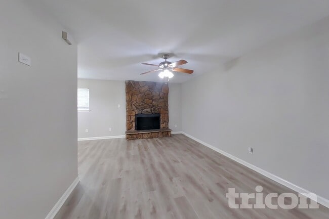 Foto del edificio - 1438 Peach Spring Dr