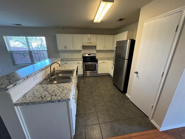 Foto del edificio - 9205 Lenox Dr