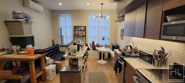 Foto del edificio - ROCHESTER AVENUE