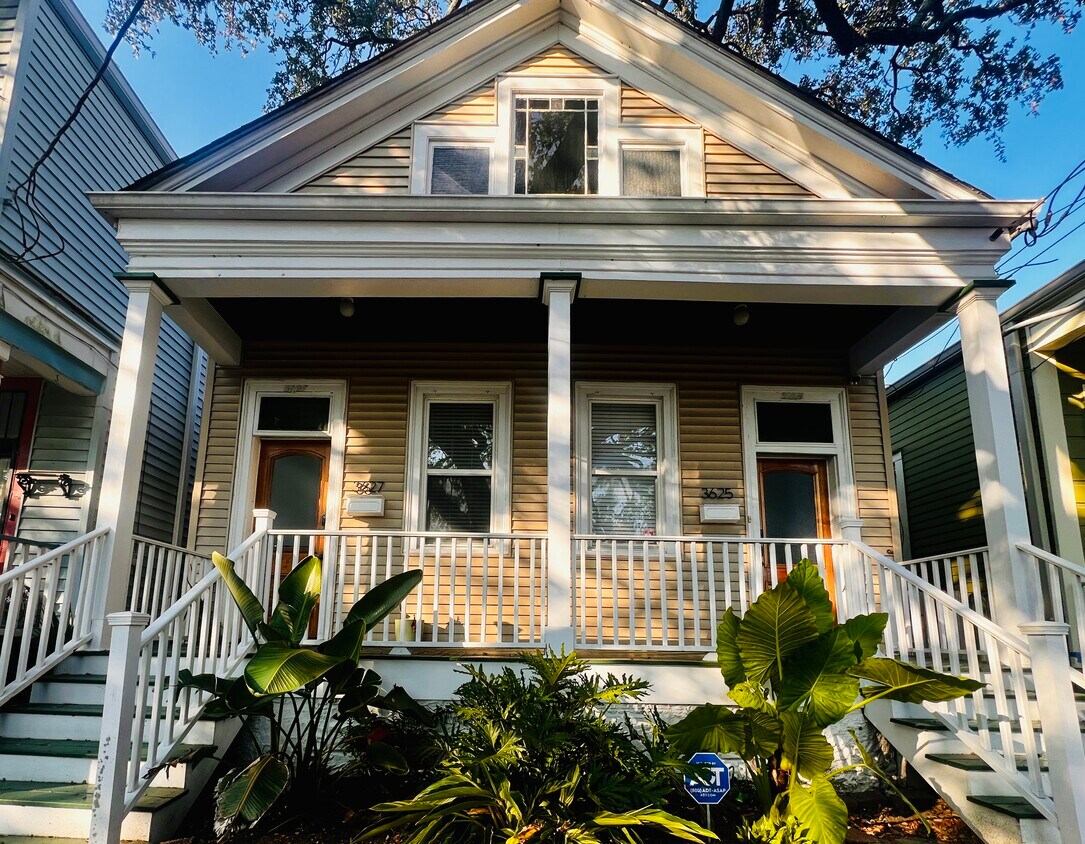 Foto principal - 3625 Banks St