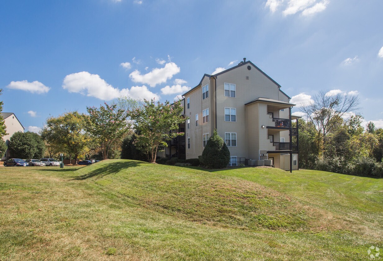 Reserve at Regency Park Apartments Centreville, VA