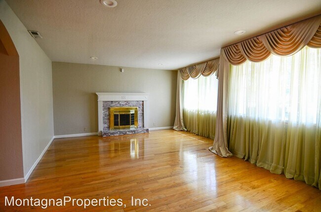 Building Photo - 3 br, 3 bath House - 16873 Placer Oaks Road