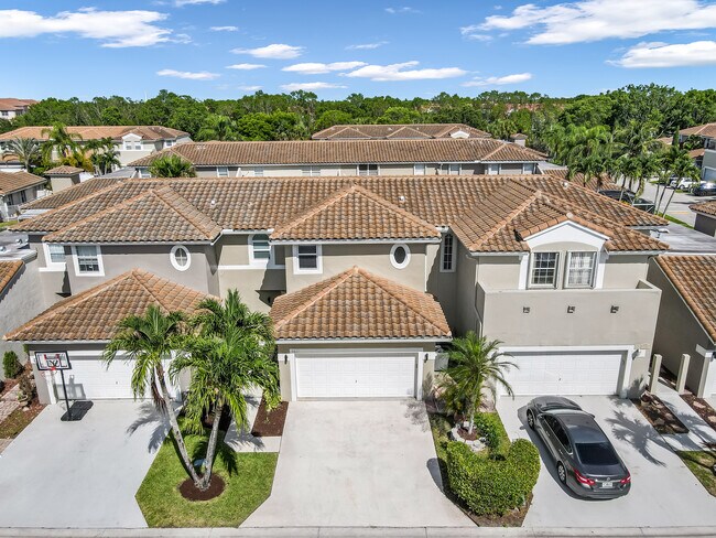 Foto del edificio - 5611 NW 118th Dr