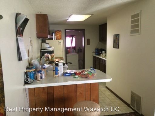Building Photo - 124 E 400 N