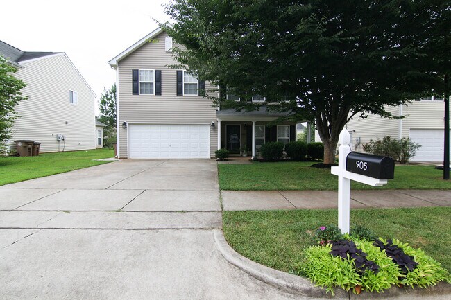 Front of House - 905 Fulworth Ave