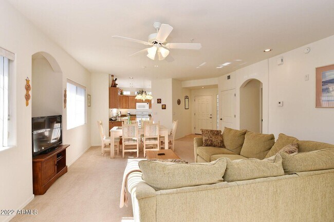 Foto del edificio - 7609 E Indian Bend Rd