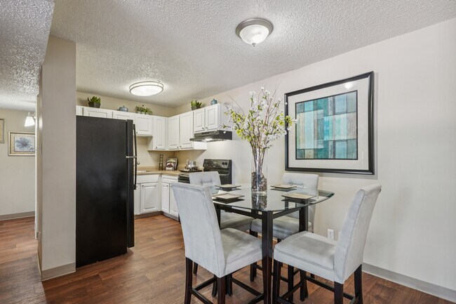 Foto del edificio - University Village Apartments