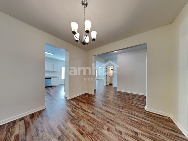 Foto del edificio - 290 Maxton Ave