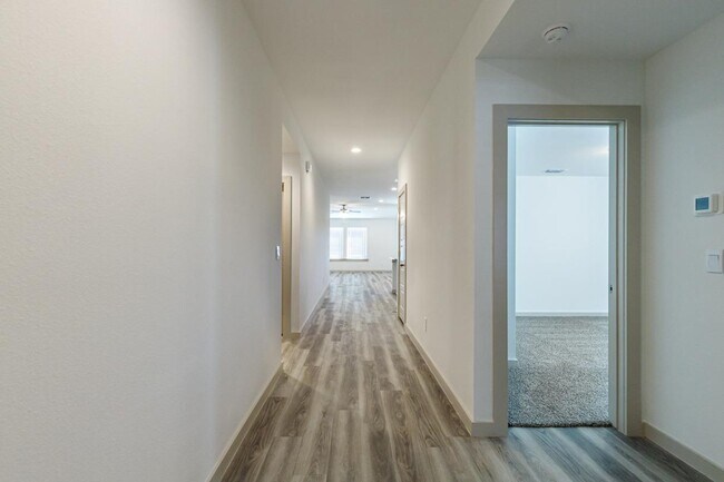 Foto del edificio - 7729 92nd St