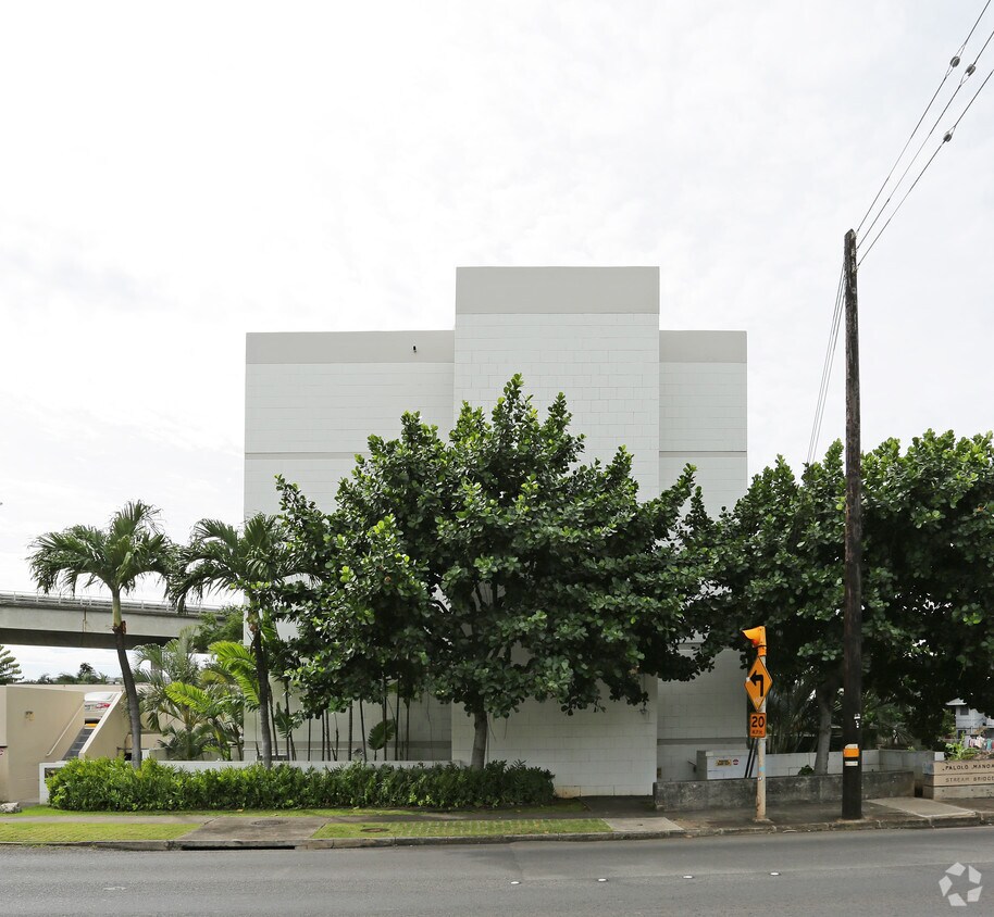Waialae Place Apartments in Honolulu, HI