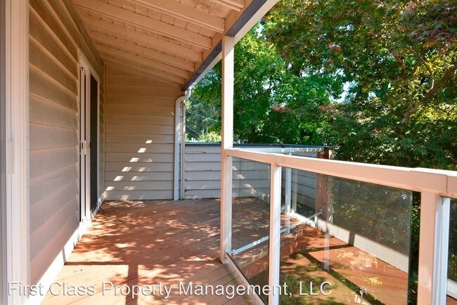 Foto del edificio - 8500 SW Canyon Dr