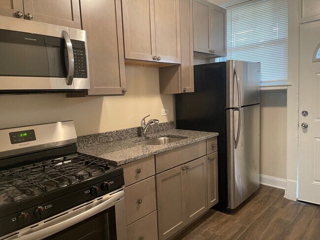 Foto del edificio - 2540 W Thorndale Ave