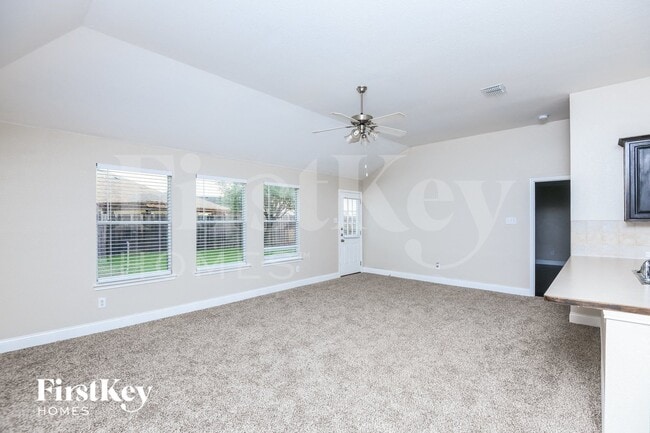 Building Photo - 1108 Vista View Dr