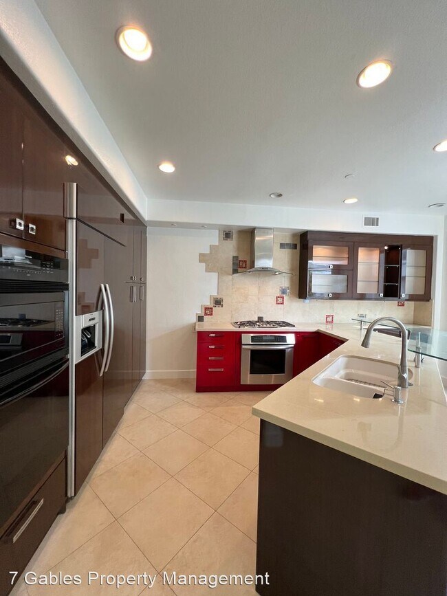 Foto del edificio - 2 br, 2.5 bath House - 19411 Surfset Drive