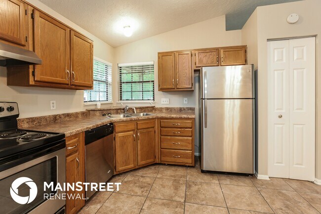 Foto del edificio - 5248 Telford Ct