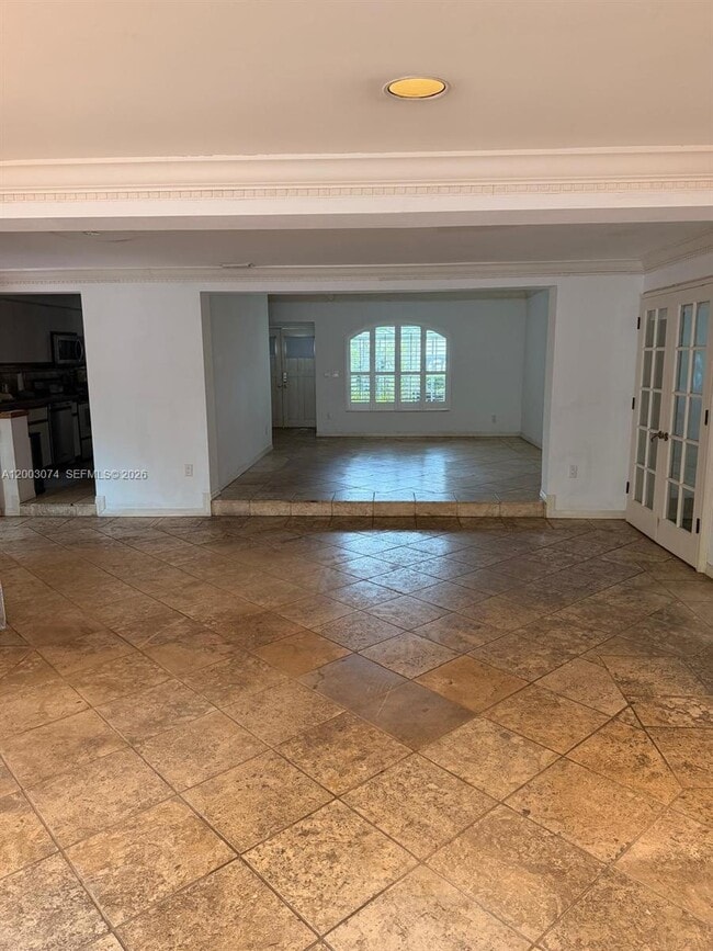 Building Photo - 401 Warren Ln