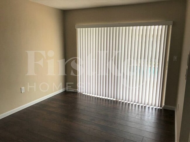 Building Photo - 9280 Sunset Strip