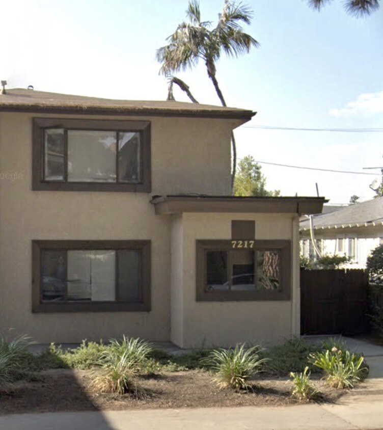 Primary Photo - 7217 Pickering Ave